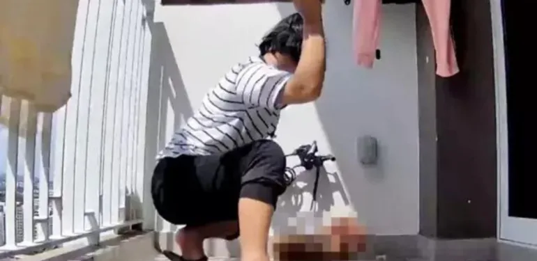 İnsanlık dışı görüntüler! Temizlikçi kadın ev sahibinin uyuyan köpeğini döverek öldürdü...
