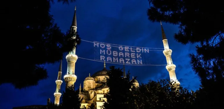 İstanbul İftar Vakti 2024 İstanbul İmsakiye! İftar vakti, sahur saati...