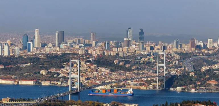 İstanbul'da 'acil dönüşüm' gerektiren 7 ilçe açıklandı...