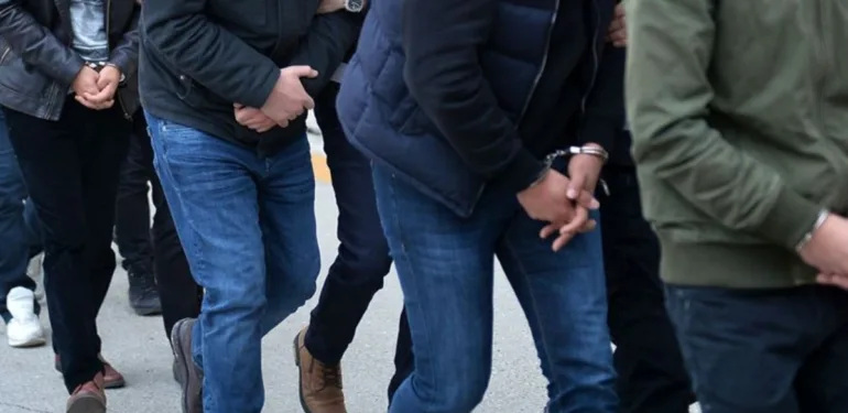 İstanbul'da suç örgütü operasyonunda 31 zanlı yakalandı