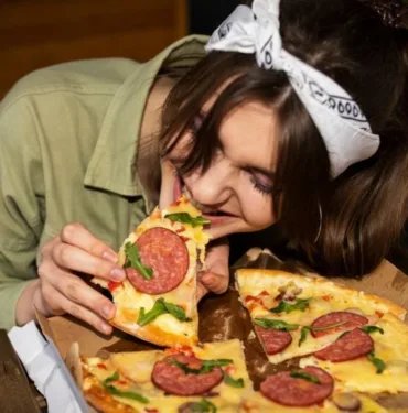 İtirafıyla sosyal medya ayağa kalktı 'Pizzaya cinsel açıdan ilgi duyuyorum'