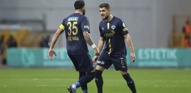 Kasımpaşa sahasında kazandı! Kasımpaşa 2-1 Alanyaspor