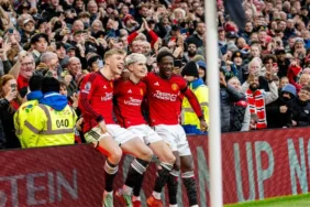 Manchester United West Ham'ı 3 golle geçti!