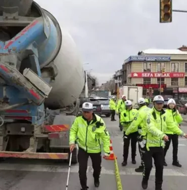 Metrelerce sürüklendi... Beton mikseri hamile kadını ezdi!