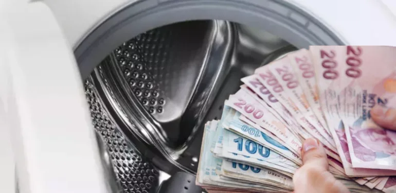 Mutlaka deneyin! Bir kaşık yetiyor... Çamaşır makinesine ekleyince elektrik faturasını yarıya düşürüyor