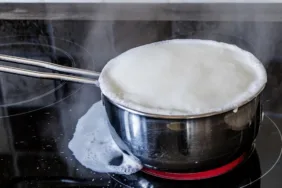 Ocak taşması nasıl engellenir Ocak temizlemek bu pratik uygulamalarla çok kolay!