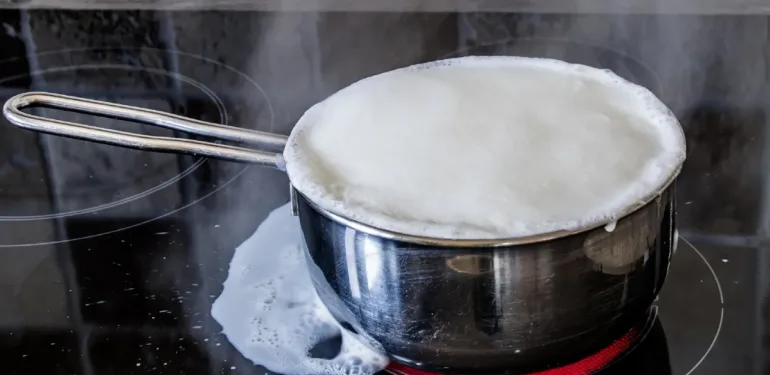 Ocak taşması nasıl engellenir Ocak temizlemek bu pratik uygulamalarla çok kolay!
