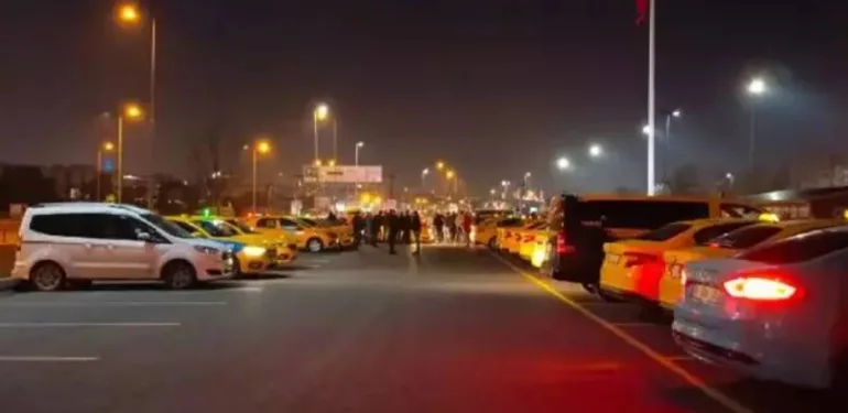 Oğuz Erge unutulmadı! Taksiciler İzmir'de öldürülen meslektaşları için toplandı