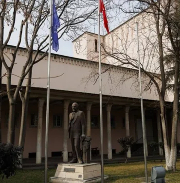 Opera Sahnesi'nin 'mutfağı' çocuklara kapılarını açıyor... Opera Tur projesi hayata geçirildi