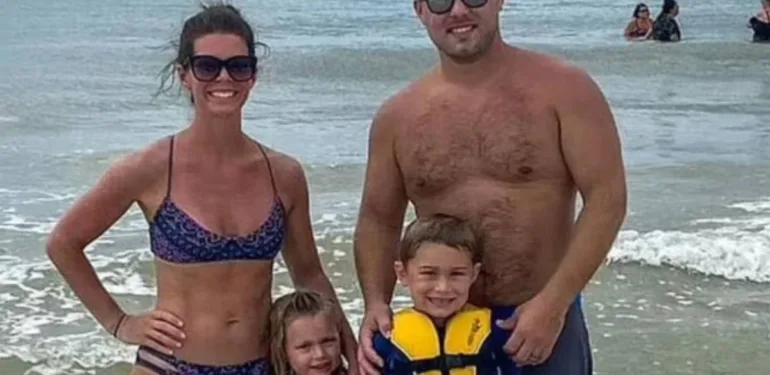 Plajda oynarken bir anda kumların içine gömüldü! Anne ve babasının gözü önünde can verdi...