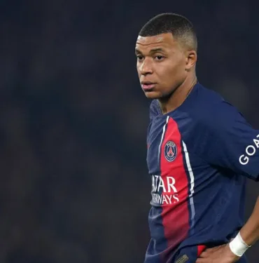 Real Madrid'den Kylian Mbappe'ye 5 yıllık sözleşme...