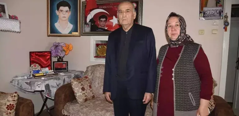 Şehit babası, telefon dolandırıcılarına 350 bin liralık altın kaptırdı...