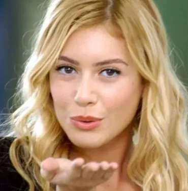 Sinem Kobal’dan flaş karar Selena geri mi dönüyor...