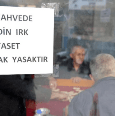 Sürekli kavga oluyor diyerek kahvehanede siyaset konuşmayı yasakladı