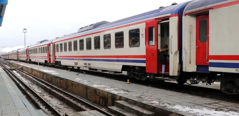 TCDD’de mülakat İslami soruyu bilmeyen yükselemedi