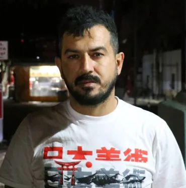 Taksi şoförü makasla yaralandı