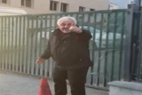 Taksici ile yaya arasında biber gazlı 'ayağımı ezdin' tartışması