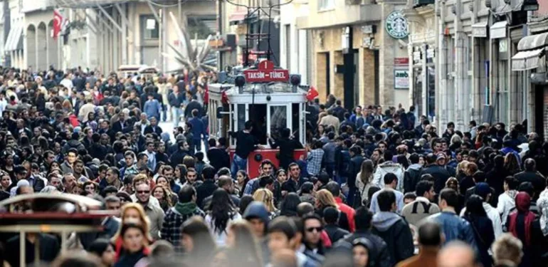 Türkiye'de yalnız yaşayanların sayısı belli oldu