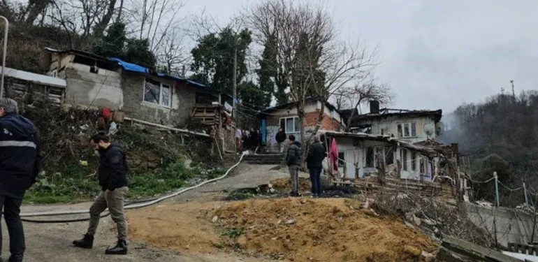 Zonguldak'ta sobadan çıkan yangın Valilikten gelen kömür iddiası