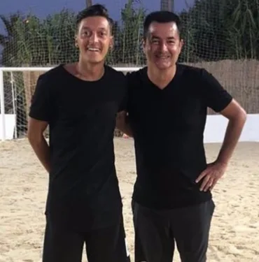 acun ılıcalı mesut özil