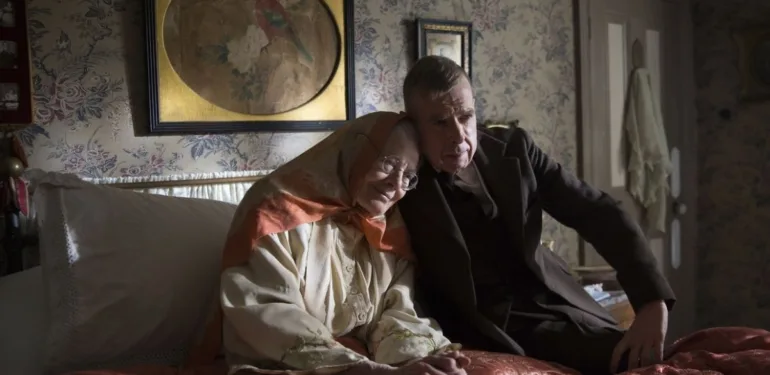 Bayan Lowry ve Oğlu filminin konusu ne, oyuncuları kim?