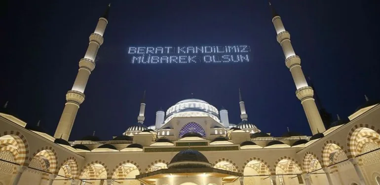 Berat kandili mesajları 2024… En güzel berat kandili mesajları kısa ve öz, dualı, anlamlı mesajlar…