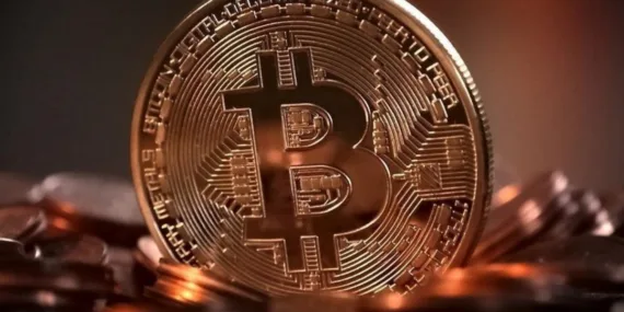 Kripto para yatırımcıları tedirgin: Bitcoin son 10 ayın en düşük seviyesinde!