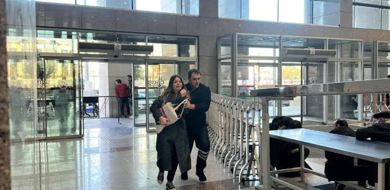 Son Dakika… Çağlayan Adliyesinde silah sesleri panik yarattı! İlk görüntüler geldi