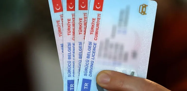 Eski ehliyet sahiplerine son çağrı: Yenileme için son 3 gün!