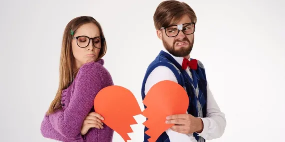 İlişkilerde güven sorunu yaşayan 5 burç