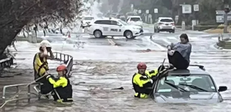 kaliforniya fırtına acil durum
