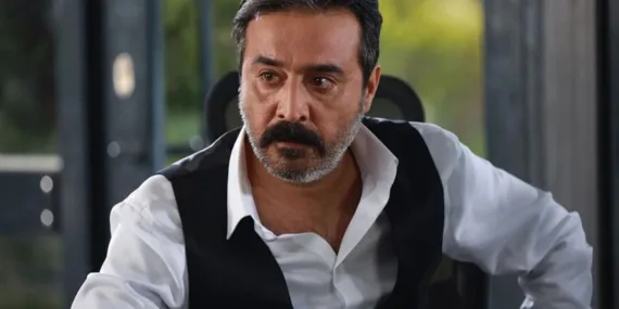 Mustafa Üstündağ kimdir, Behçet Şavlı karakterinin analizi ne?