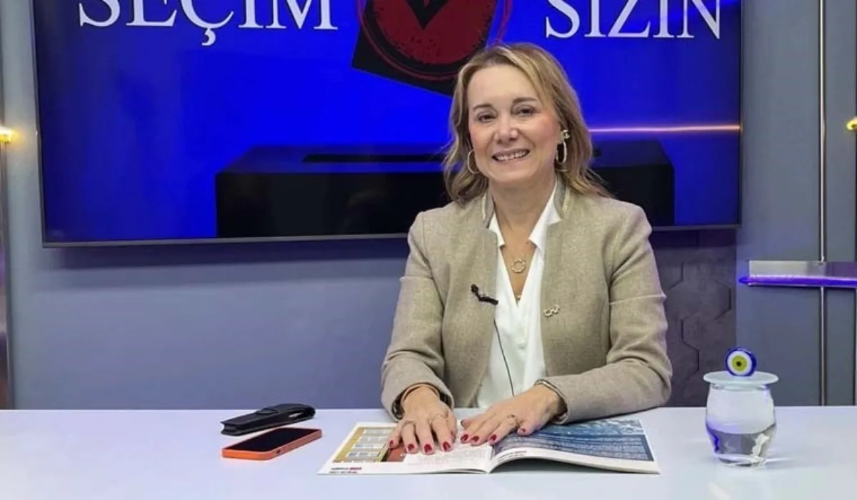 nilüfer çınarlı mutlu kimdir