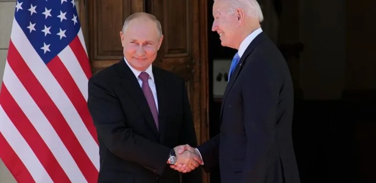 Biden açtı ağzını yumdu gözünü: ‘Putin gibi O… çocukları yüzünden…’