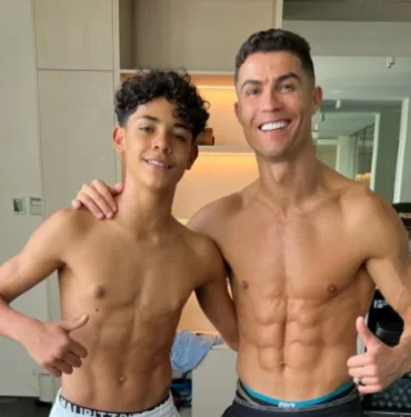ronaldo oğlu oje paylaştı