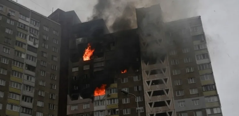 Rusya Ukrayna’nın başkenti Kiev’i vurdu: Ölüler var!