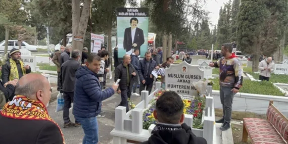 11 yıl geçti… ‘Arabeskin Babası’ İstanbul’da mezarı başında anıldı