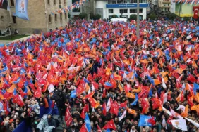 'Adalet' tişörtüyle Erdoğan mitingine girmek istedi gözaltına alındı