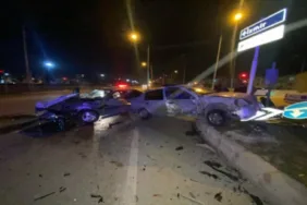 Afyonkarahisarda iki otomobil çarpıştı 'i çocuk 7 yaralı