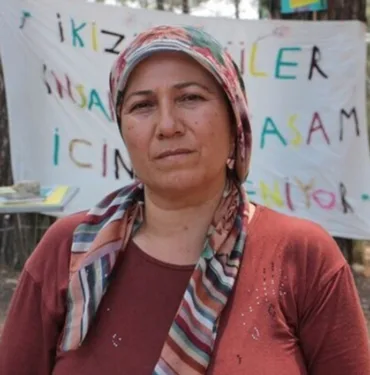 Akbelen'i canı gibi koruyan köylülerden biriydi... Nejla Işık İkizköy’ün yeni muhtarı oldu