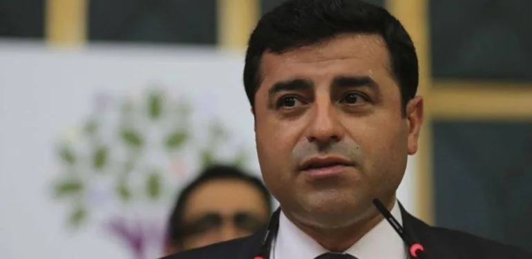 Avukatı duyurdu “Selahattin Demirtaş’a onur kırıcı dayatma uygulanıyor”