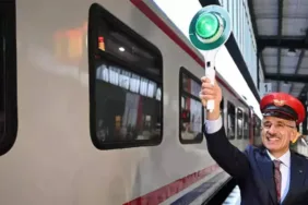 Bakan Uraloğlu Turistik Doğu Ekspresi'nde 11 bin 611 yolcu seyahat etti