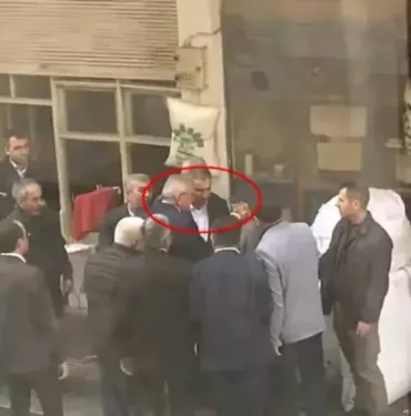 Belediye başkanından kendisine oy vermeyeceğini söyleyen kişiye sert tepki vatandaşa yumruk attı