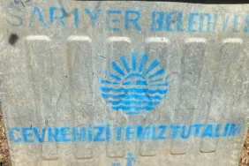 Belgrad Ormanı'nda çöp konteynerinin üzerinde ceset aşağıda notu