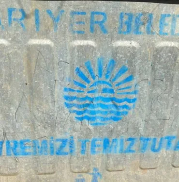Belgrad Ormanı'nda çöp konteynerinin üzerinde ceset aşağıda notu