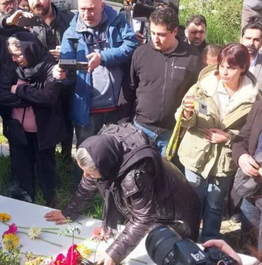 Berkin Elvan, katledilişinin 10. yılında mezarı başında anıldı
