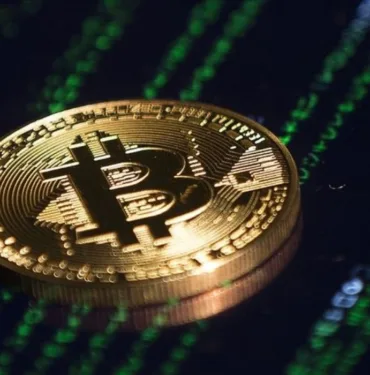 Bitcoin'in fiyatı 71 bin doların üzerine çıkarak rekor tazeledi