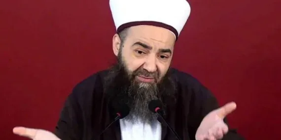 Cübbeli Ahmet kalp rahatsızlığı nedeniyle hastaneye kaldırıldı