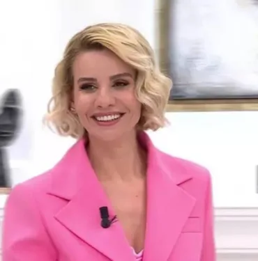 Esra Erol annesini paylaştı, görenler aynı şeyi söyledi! 'Kızlarından daha güzel'