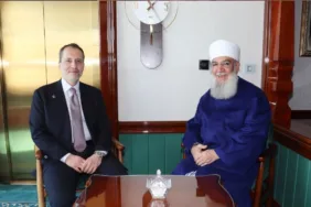 Fatih Erbakan'dan şaşırtan ziyaret Menzil cemaatinin lideriyle buluştu!